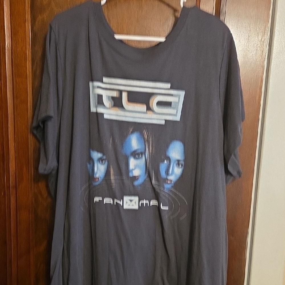 Torrid Gray Short Sleeve Tee